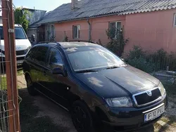 Negru Utilizat 2004 Skoda Octavia Break | 1.100 EUR (Preț bun)