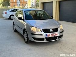 Gri Utilizat 2006 VW Polo Hatchback | 1.249 EUR (Preț bun)