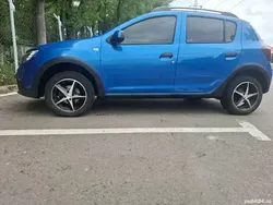 Albastru Utilizat 2016 Dacia Sandero Stepway Hatchback | 6.150 EUR (Preț bun)