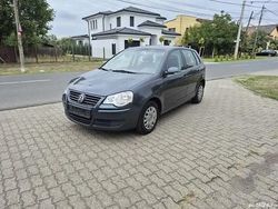 Gri Utilizat 2006 VW Polo Berlinǎ | 1.400 EUR (Preț bun)