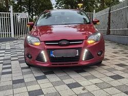 Roșu Utilizat 2013 Ford Focus Break | 5.400 EUR (Preț bun)