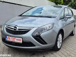Gri Utilizat 2013 Opel Zafira Tourer Edition Monovolum | 5.950 EUR