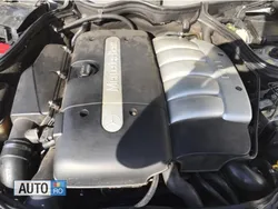 Argintiu Utilizat 2001 Mercedes C270 Berlinǎ | 1.300 EUR