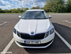 Alb Utilizat 2019 Skoda Octavia | 8.990 EUR (Super Preț)