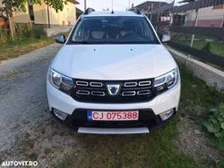 Alb Utilizat 2017 Dacia Sandero Prestige Hatchback | 6.900 EUR (Preț bun)