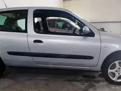 Utilizat 2004 Renault Clio II Break | 2.100 EUR (Preț OK)