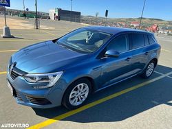 Culoarealbastru Utilizat 2017 Renault Mégane GrandTour Life Break | 7.500 EUR (Preț OK)