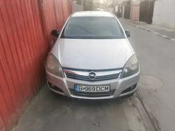 Utilizat 2010 Opel Astra Break | 2.000 EUR (Preț bun)