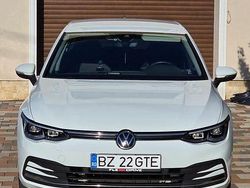 Culoarealb Utilizat 2021 VW Golf VIII Style Hatchback | 18.900 EUR (Super Preț)