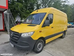Galbeuriu Utilizat 2019 Mercedes Sprinter Van | 14.210 EUR (Preț bun)