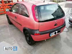 Roșu Utilizat 2003 Opel Corsa Berlinǎ | 700 EUR (Super Preț)