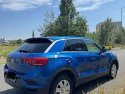Albastru Utilizat 2018 VW T-Roc SUV | 13.200 EUR (Preț OK)