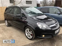 Negru Utilizat 2006 Opel Zafira Monovolum | 3.100 EUR (Preț OK)