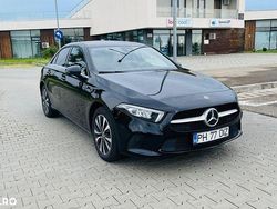 Culoarenegru Utilizat 2021 Mercedes A250 Advanced Berlinǎ | 23.500 EUR (Preț bun)