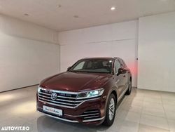 Rosu Utilizat 2019 VW Touareg SUV | 39.000 EUR (Preț OK)