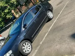 Negru Utilizat 2007 VW Passat Berlinǎ | 2.600 EUR (Preț bun)