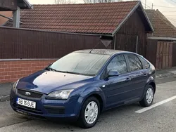 Albastru Utilizat 2008 Ford Focus Hatchback | 1.990 EUR (Preț bun)
