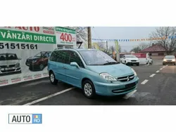 Albastru Utilizat 2003 Citroën C8 Monovolum | 1.999 EUR