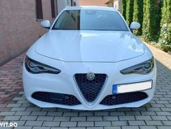Culoarealb Utilizat 2017 Alfa Romeo Giulia Super Berlinǎ | 24.500 EUR (Scump)