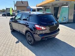 Violet Utilizat 2010 Nissan Qashqai SUV | 6.200 EUR