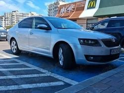 Gri Utilizat 2014 Skoda Octavia Elegance Berlinǎ | 6.400 EUR (Preț OK)