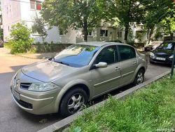 Utilizat 2009 Renault Mégane III Berlinǎ | 2.350 EUR (Preț bun)