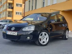 Negru Utilizat 2005 VW Golf V Hatchback | 1.900 EUR (Preț bun)