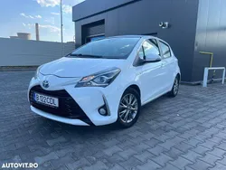 Alb Utilizat 2017 Toyota Yaris Hybrid Hatchback | 10.950 EUR (Preț OK)