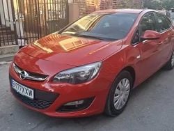 Rosu Utilizat 2014 Opel Astra Berlinǎ | 6.200 EUR (Preț OK)