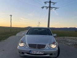 Culoaregri Utilizat 2003 Mercedes C200 Berlinǎ | 2.500 EUR