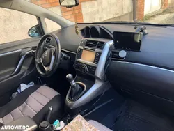 Culoareargint Utilizat 2013 Toyota Verso Monovolum | 9.000 EUR