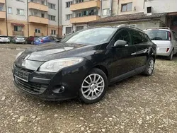 Negru Utilizat 2011 Renault Mégane III Dynamique Break | 2.950 EUR (Preț bun)
