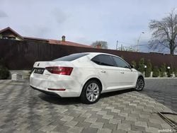 Utilizat 2017 Skoda Superb Berlinǎ | 11.850 EUR