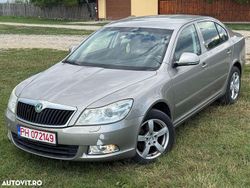 Culoaremaro Utilizat 2011 Skoda Octavia Elegance Berlinǎ | 4.700 EUR (Preț bun)