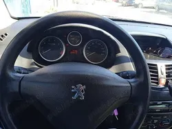 Utilizat 2011 Peugeot 206 Berlinǎ | 2.500 EUR