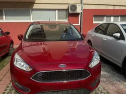 Rosu Utilizat 2017 Ford Focus Trend Hatchback | 9.500 EUR (Preț OK)