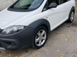 Culoarealb Utilizat 2012 Seat Altea XL Monovolum | 6.100 EUR (Preț OK)