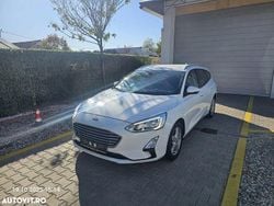 Culoarealb Utilizat 2019 Ford Focus Cool & Connect Break | 9.680 EUR (Puțin scump)
