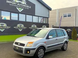 Argintiu Utilizat 2006 Ford Fusion Berlinǎ | 2.499 EUR (Scump)