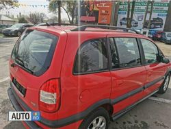 Rosu Utilizat 2004 Opel Zafira Monovolum | 1.499 EUR