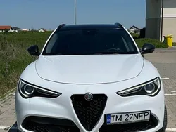 Alb Utilizat 2019 Alfa Romeo Stelvio Super SUV | 18.950 EUR (Super Preț)