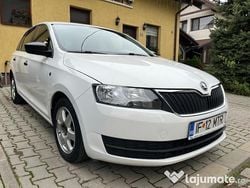 Alb Utilizat 2014 Skoda Rapid Hatchback | 6.250 EUR (Preț OK)