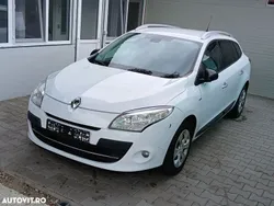 Alb Utilizat 2011 Renault Mégane GrandTour Bose Edition Break | 4.800 EUR