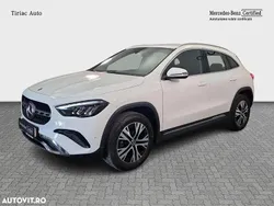 Alb Utilizat 2024 Mercedes GLA180 SUV | 39.900 EUR