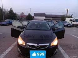 Negru Utilizat 2010 Opel Astra Sport Hatchback | 3.400 EUR (Preț OK)