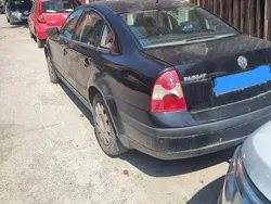 Negru Utilizat 2002 VW Passat Basis Break | 1.000 EUR (Preț bun)