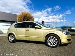Culoaregalbeuriu Utilizat 2005 Opel Astra Enjoy Hatchback | 2.650 EUR (Puțin scump)