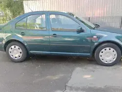 Utilizat 2004 VW Bora Berlinǎ | 1.600 EUR (Preț OK)