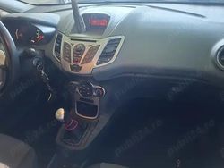 Rosu Utilizat 2008 Ford Fiesta Hatchback | 2.600 EUR (Puțin scump)