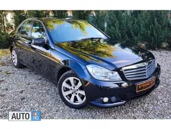 Negru Utilizat 2012 Mercedes C200 Berlinǎ | 8.700 EUR (Preț bun)